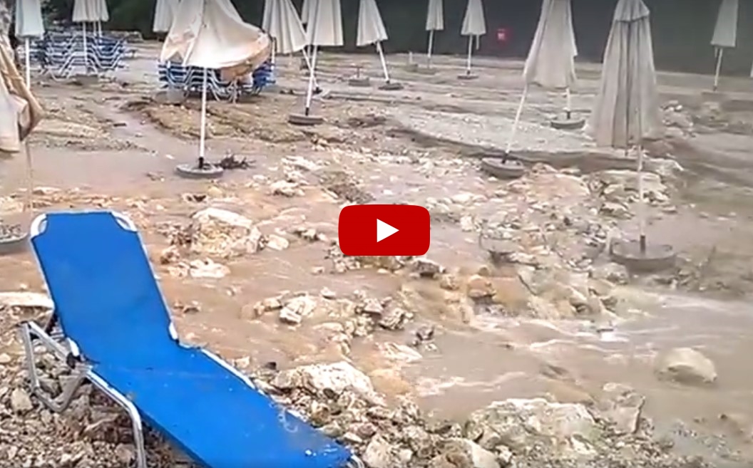 VIDEO &#8211; Plazhet në Ksamil janë shndërruar sot në grykëderdhje përrenjsh