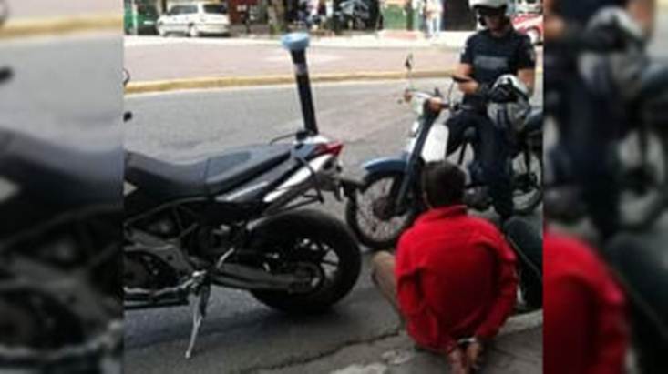 Vidhte motoçikleta në Igumenicë dhe i shiste në Shqipëri, arrestohet