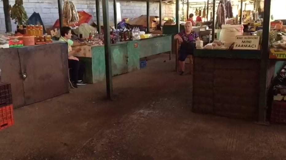 Masat kundër koronavirusit: Bashkia Sarandë mbyll Tregun Ushqimor në Sarandë