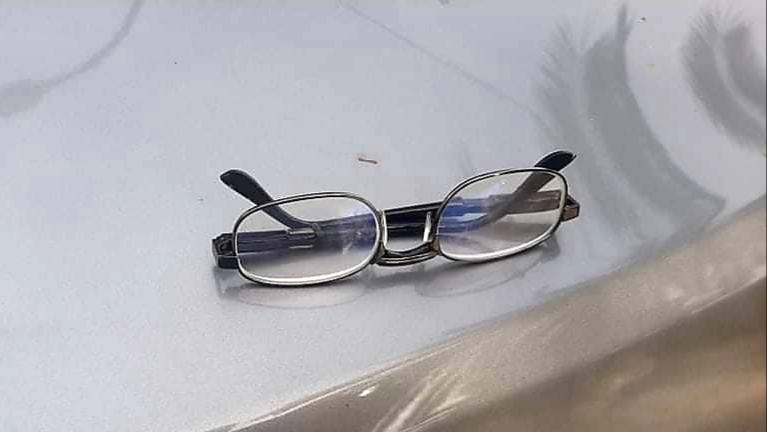 Janë gjetur këto syze tek parkingu i Bashkisë Sarandë