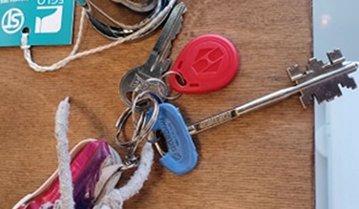 Këta çelësa janë gjetur pranë Aluizni-t në Sarandë