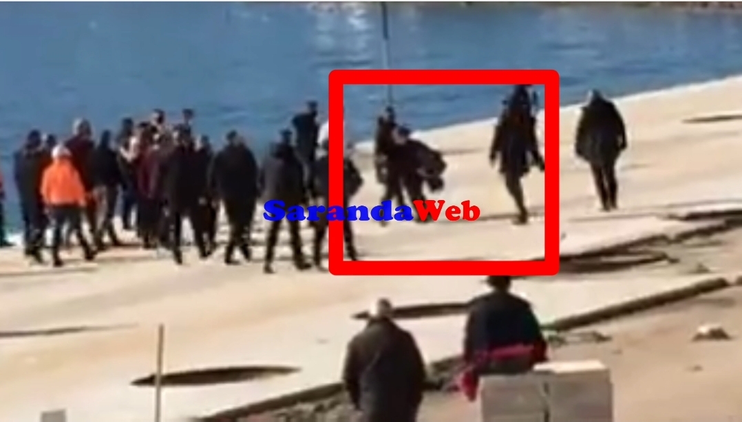 VIDEO &#8211; Qytetarja shpërthen rrethimin e bodygardëve të Edi Ramës për të shprehur ankesën