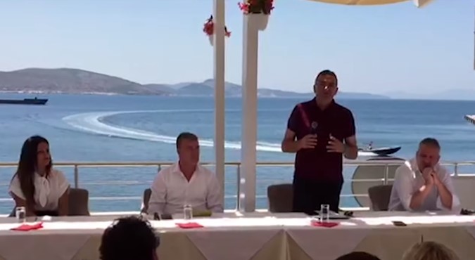 Klosi: Greqia e hapur për turistët shqiptarë. Nuk sqaron nëse do të hapet Porti i Sarandës dhe Qafë Bota