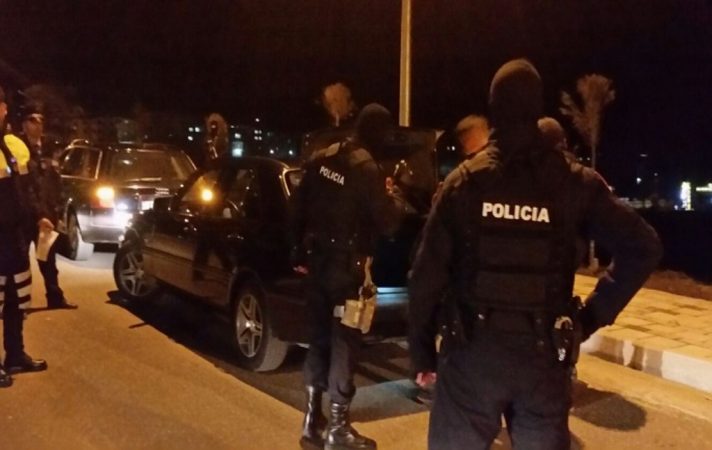 Operacion në Sarandë, dhjetëra forca policore kontrolle nëpër banesa