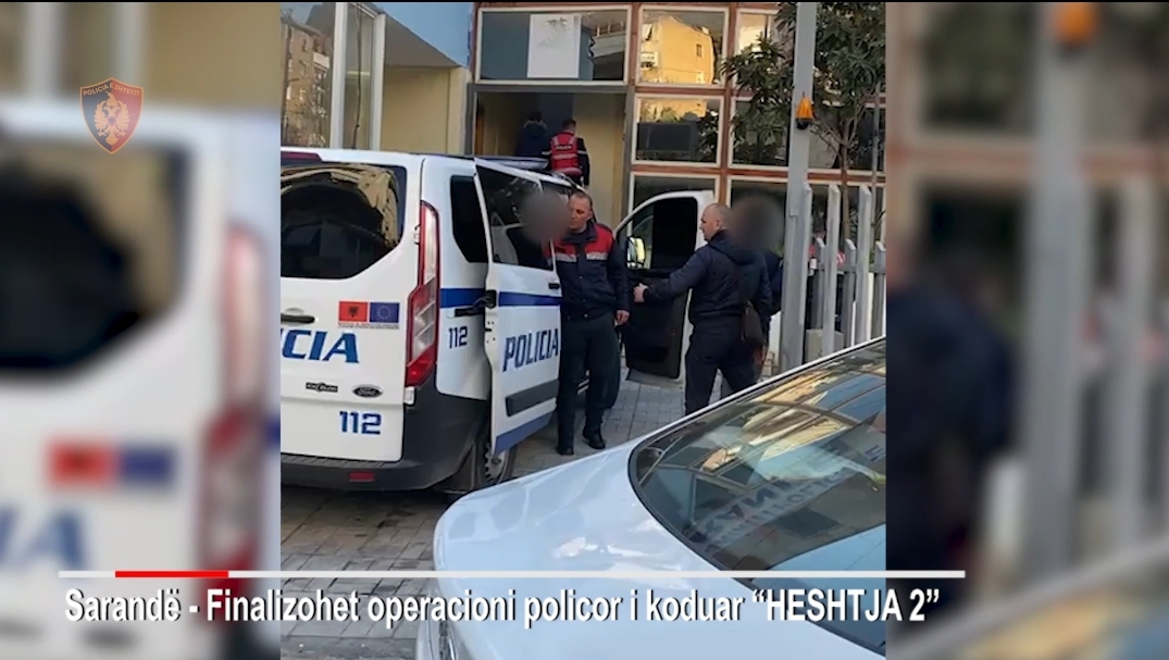 Policia: Arrestuam 4 zyrtarë të Hipotekës Sarandë, 1 e kemi shpallur në kërkim