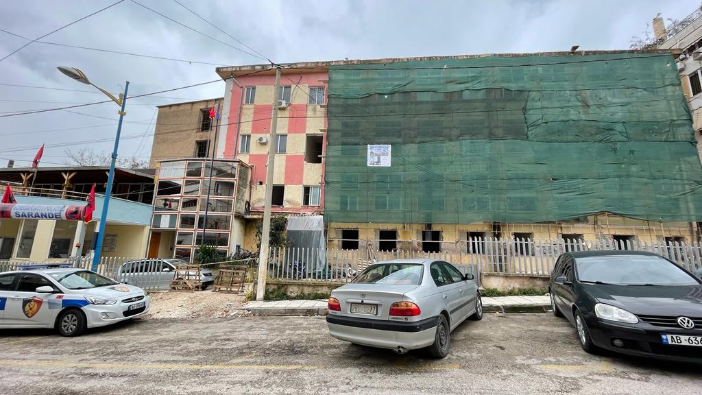 Fillojnë punimet për rikonstruksionin e godinës së Komisariatit të Policisë Sarandë