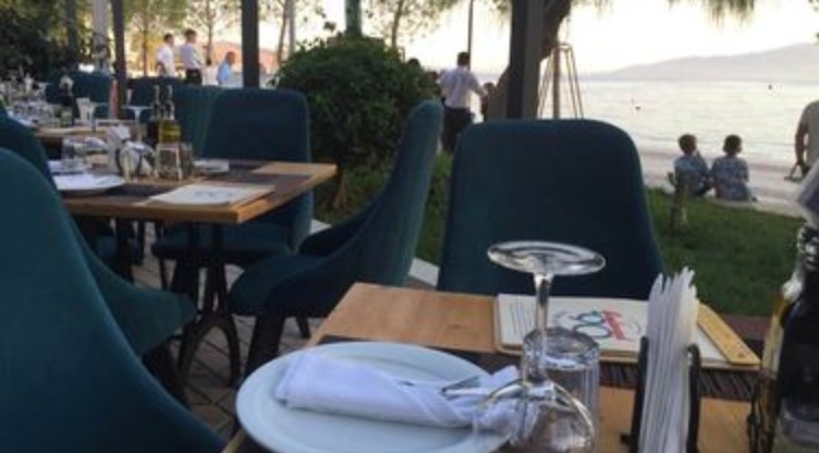 Njoftim punësimi në Restorant italian në Shëtitoren e Sarandës  për sezonin Prill &#8211; Tetor 2023