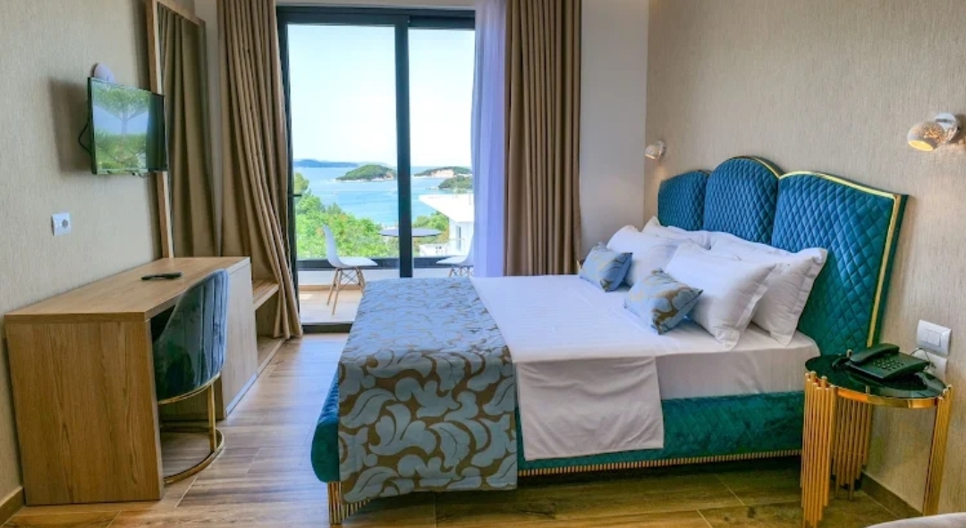 Hotel Bora-Bora në Ksamil kërkon Recepsioniste me eksperencë pune. Ofrohet akomodim