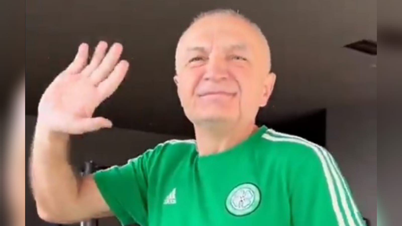 Ilir Meta nga Saranda uron tifozët e Celtic FC dhe i fton ata të vizitojnë Sarandën &#8211; VIDEO