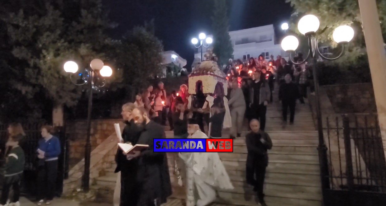 Sarandë: Mijëra besimtarë ortodoksë kremtojnë të Premten e Madhe &#8211; VIDEO