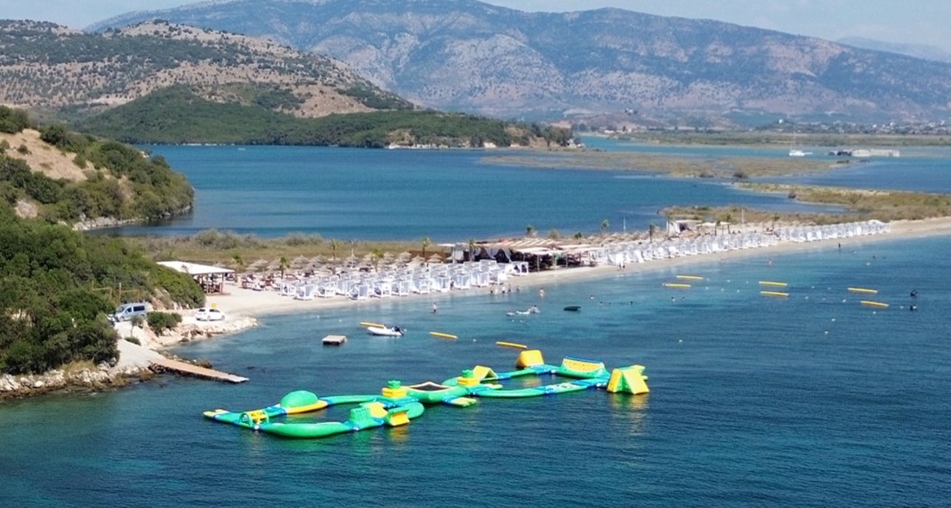 Laguna Beach Bar Ksamil kërkon Barist dhe Kamarier me eksperiencë pune