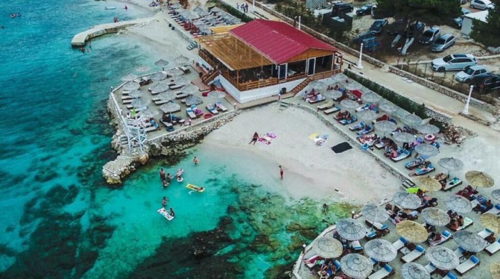 UTOPIA BEACH BAR RESTAURANT KSAMIL SARANDA WEB