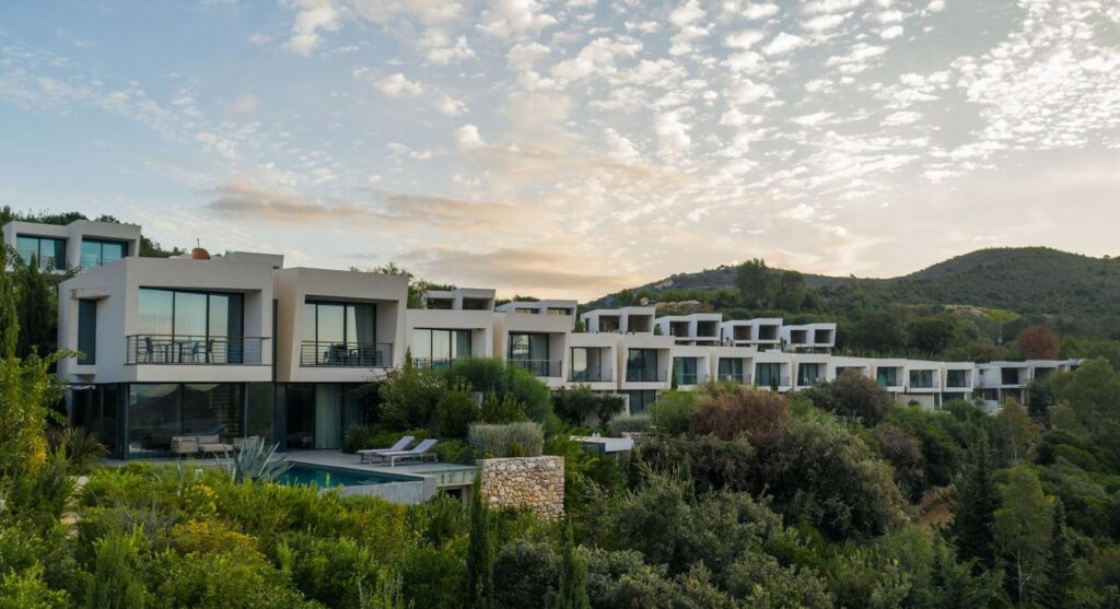 Kep Merli Resort & Residences kërkon të punësojë Kamarier