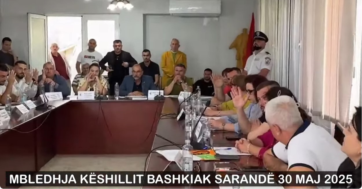 4 këshilltarë të PD bashkuan votat me pushtetin, reagon Matilda Qurku. PD hesht përballë krizës