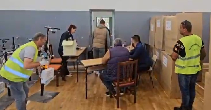 Gati 141 qendrat e votimit në Sarandë, Delvinë, Konispol dhe Finiq