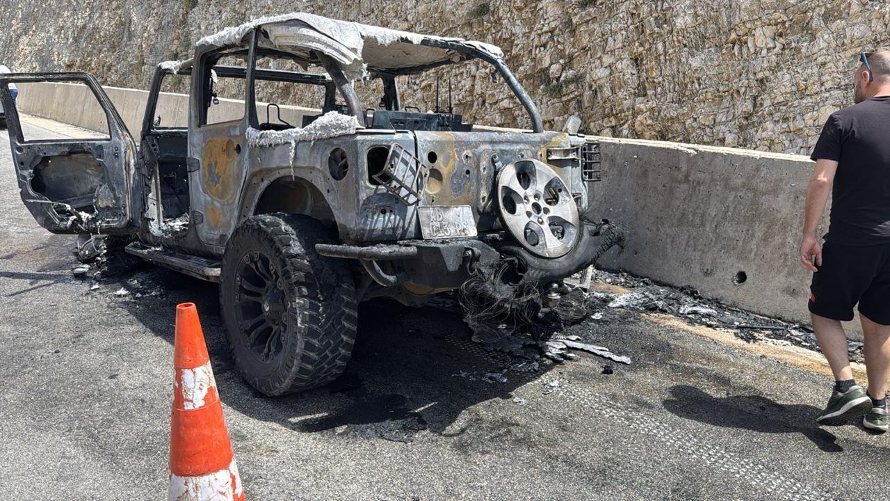 Një tjetër automjet shkrumbohet pranë tunelit të Skërficës, në rrugën Kardhiq-Delvinë