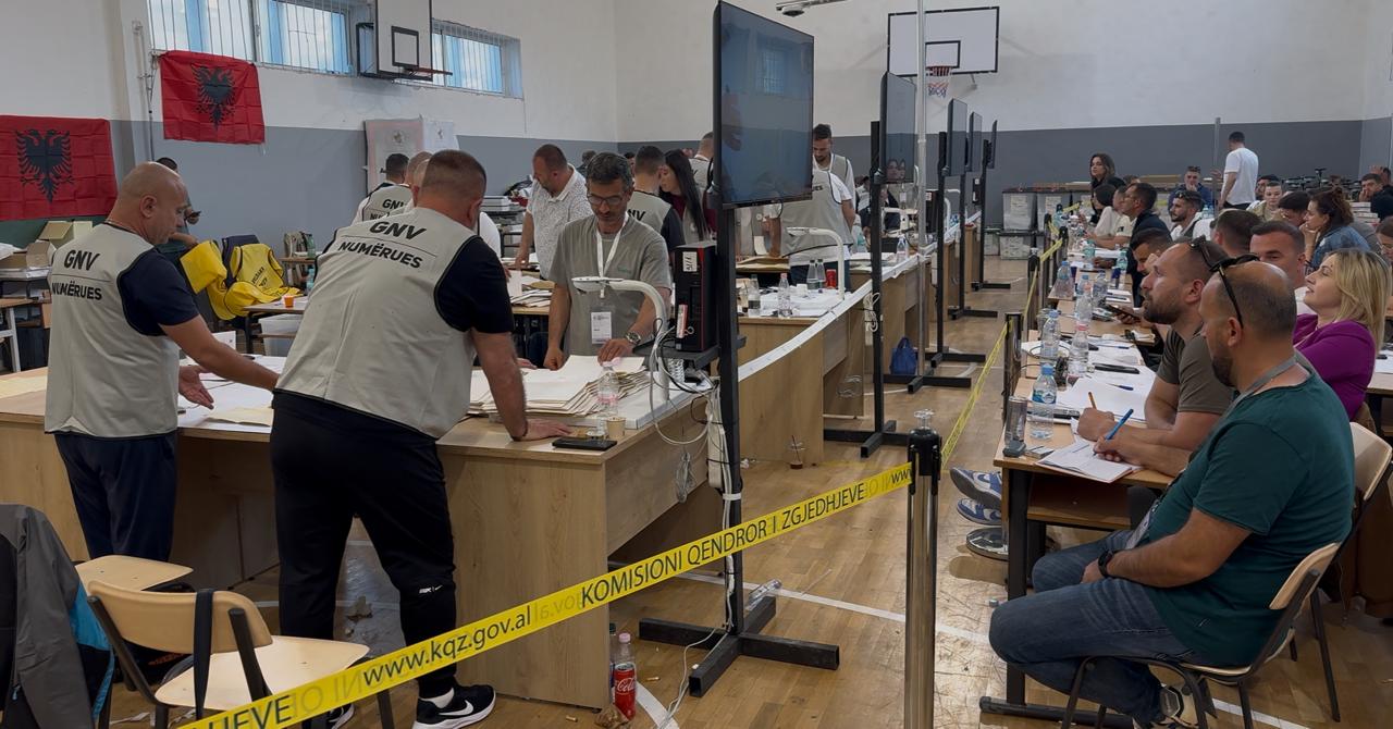 Numërohen 42 nga 52 kuti në Sarandë. REZULTATI