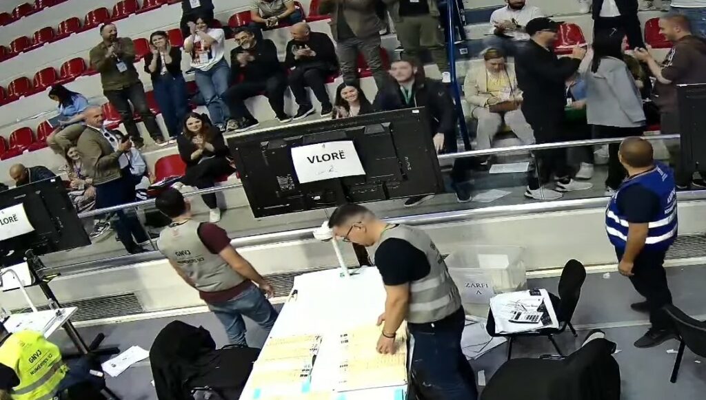 Përfundon numërimi i votave të diasporës për qarkun Vlorë: PS 70%, PD 12%, Shqipëria Bëhet 8,6 %