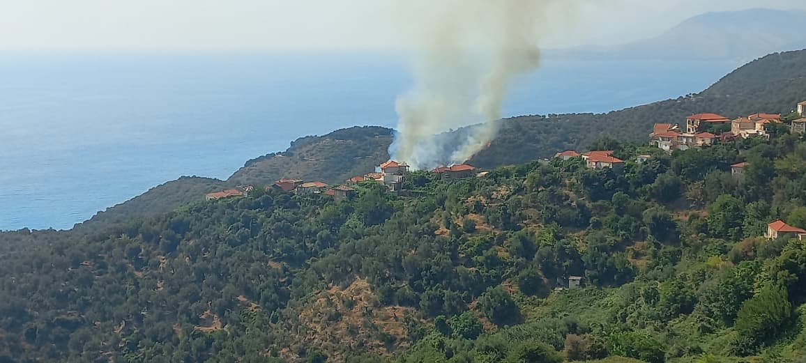 Tjetër zjarr në Lukovë, pranë kishës Shën e Premte dhe shtëpive &#8211; VIDEO