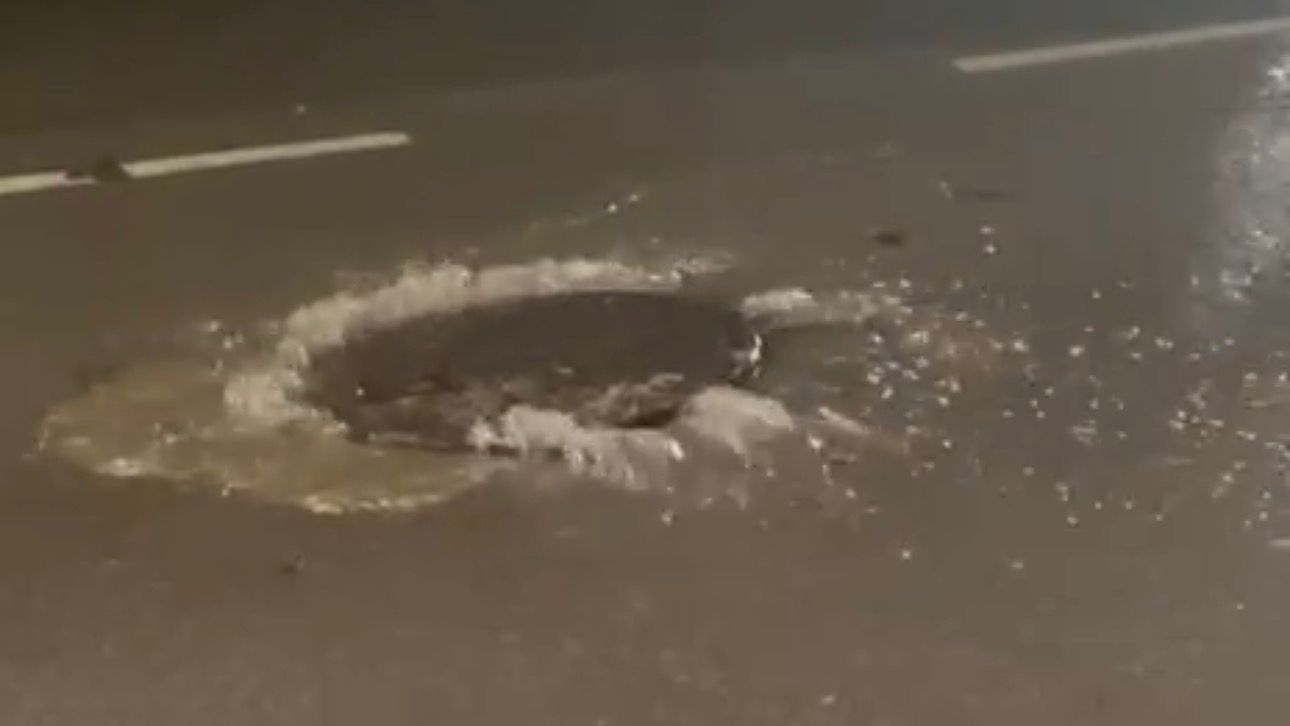 10 minuta shi dhe rruga e përfunduar në prag të votimeve përmbytet – VIDEO