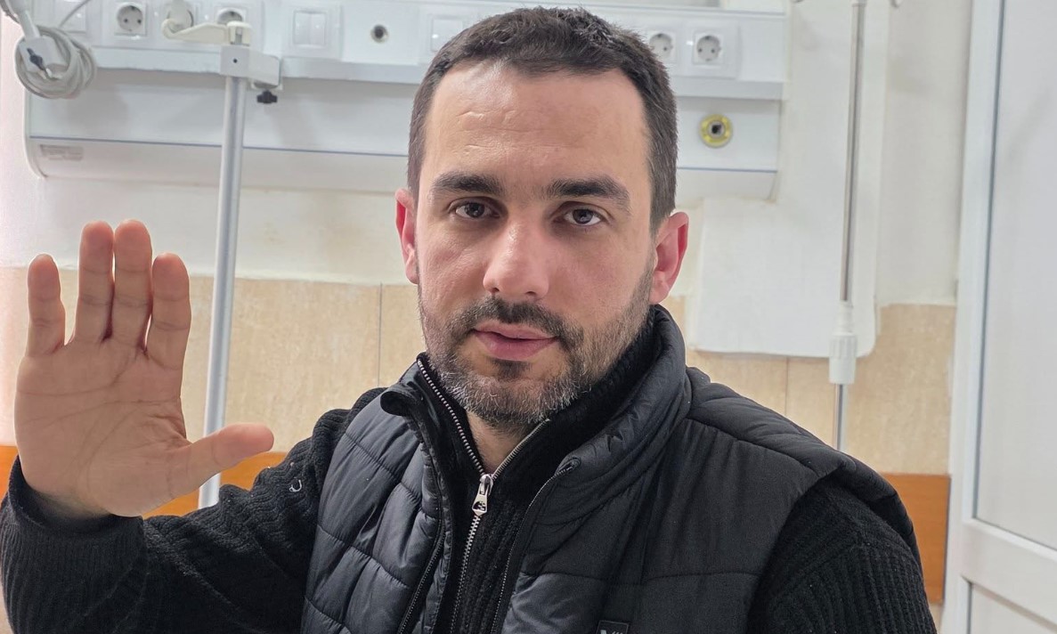 Adriatik Lapaj nga spitali sërish drejt sheshit: Protesta nuk do të ndalet