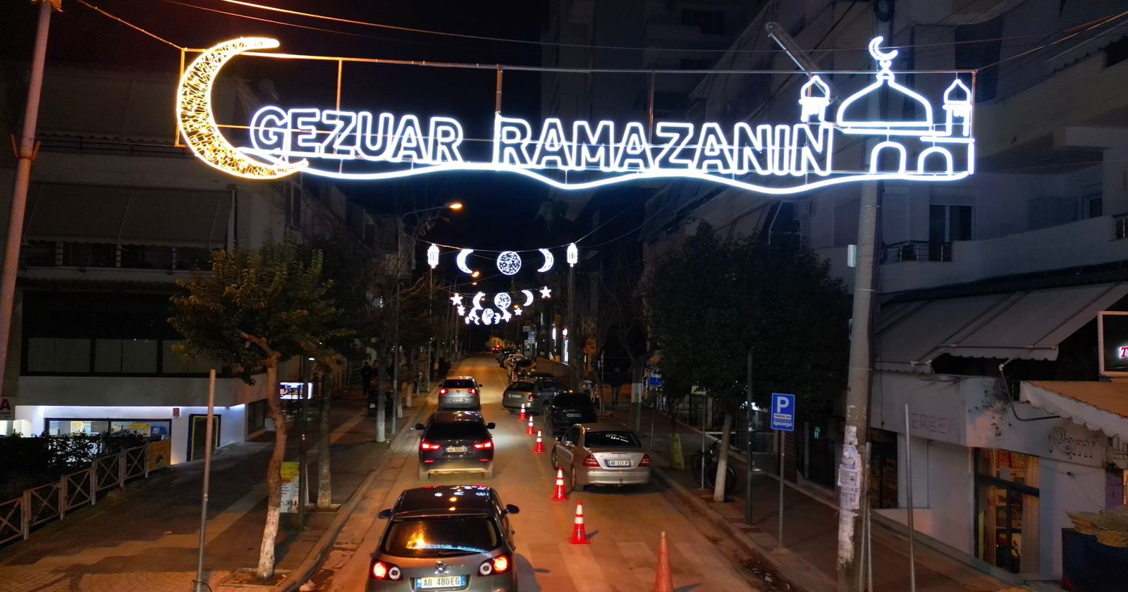 Saranda Web uron të gjithë besimtarët myslimanë për një muaj të bekuar të Ramazanit