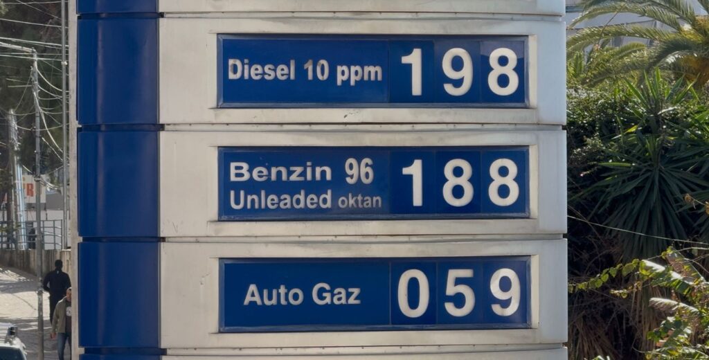 Çmimi i naftës 198 lekë/litër