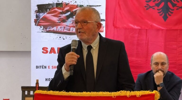 Fjala e Hekuran Halili, sekretar i Shoqatës Çamëria, Dega Sarandë - Lamtumirë e parakohshme për Rexhep Isamili një bir të denjë sarandiot me rrënjë nga Çamëria.