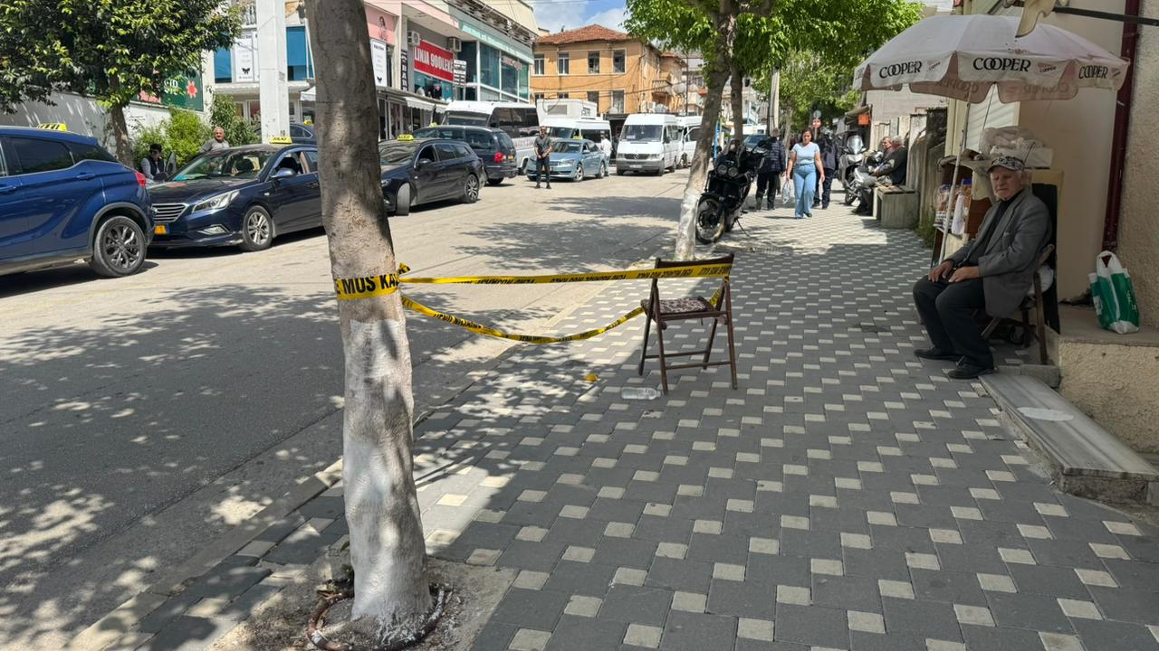 Plagosje me thikë në Sarandë pas një sherri të çastit, 42-vjeçari përfundon në spital