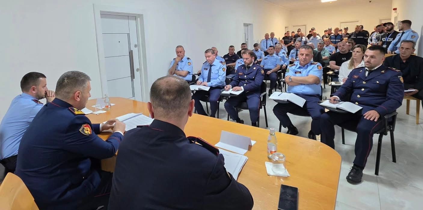 Skënder Hita takim në Policinë e Sarandës: Denonconi çdo kërcënim apo presion që ju bëjnë bandat