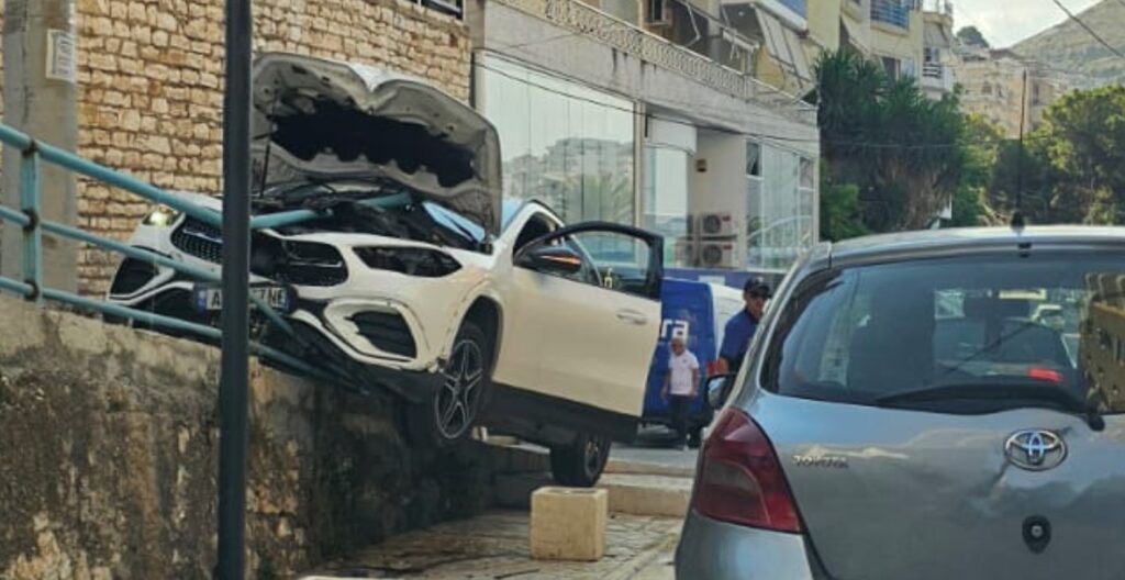 Pamje nga aksidenti në Sarandë