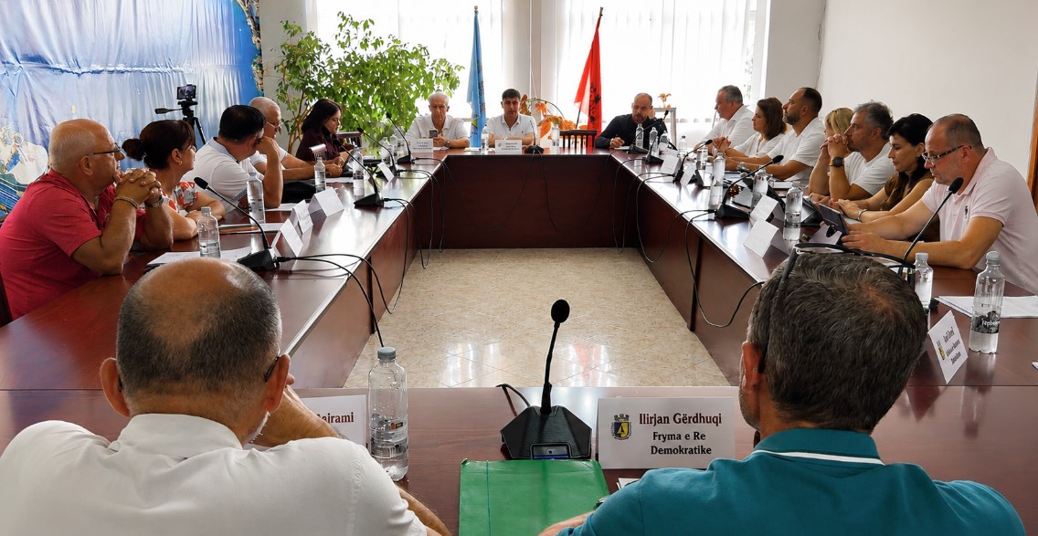 Pas protestave Këshilli Bashkiak diskuton kërkesën për linjën Delvinë-Sarandë