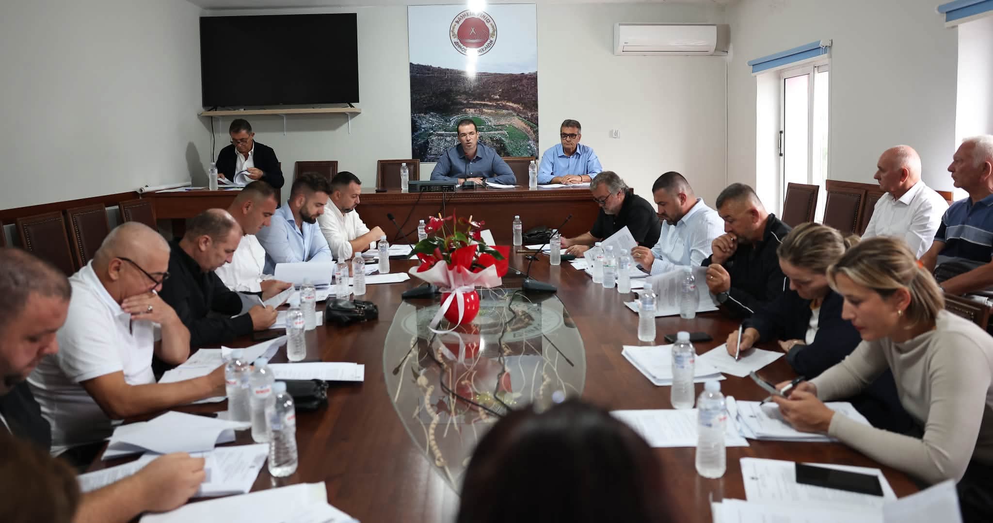 Finiqi me autobus falas për banorët, miratohen 3 linja drejt Sarandës