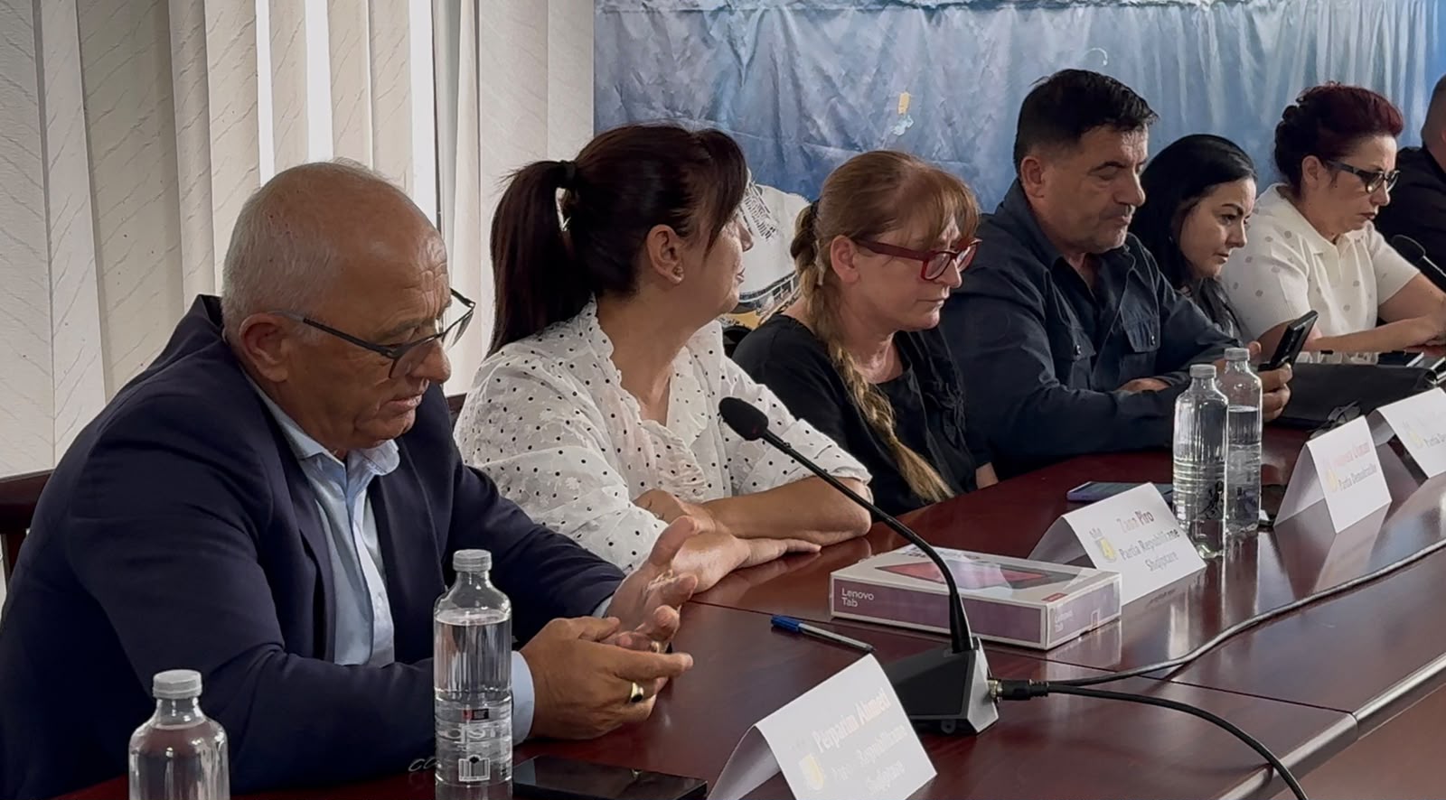 Harta e re territoriale: Këshilltarët e Ksamilit kërkojnë të bëhen me bashki – VIDEO